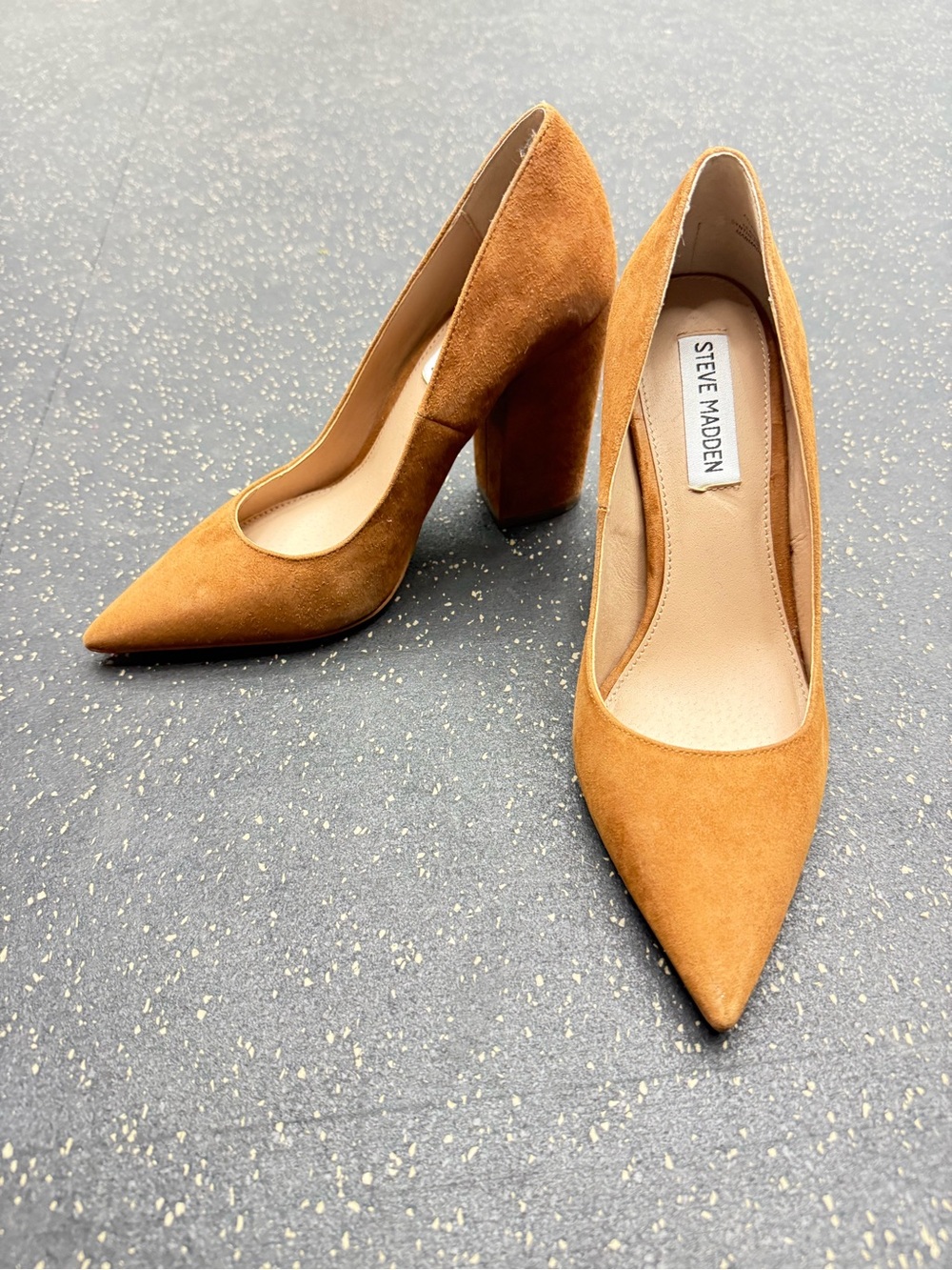 Steve Madden Suede Pumps - Picture 2 of 5